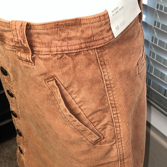NWT American Eagle Short Brown Corduroy High Rise A-Line Button Down Skirt - Picture 4 of 6